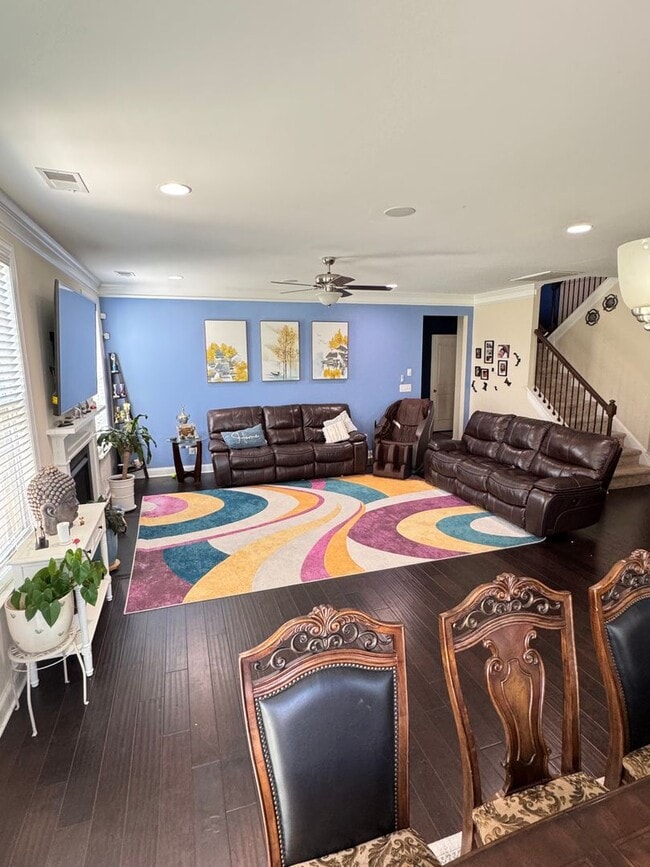 Building Photo - Sought-After Skybrook Community