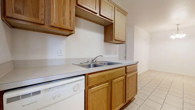 Building Photo - ALL TILE DUPLEX IN NOLANVILLE!!!