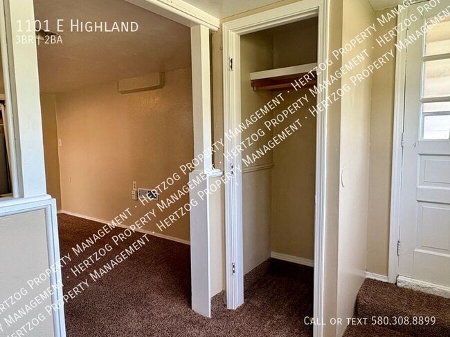 Building Photo - 1101 E Highland-