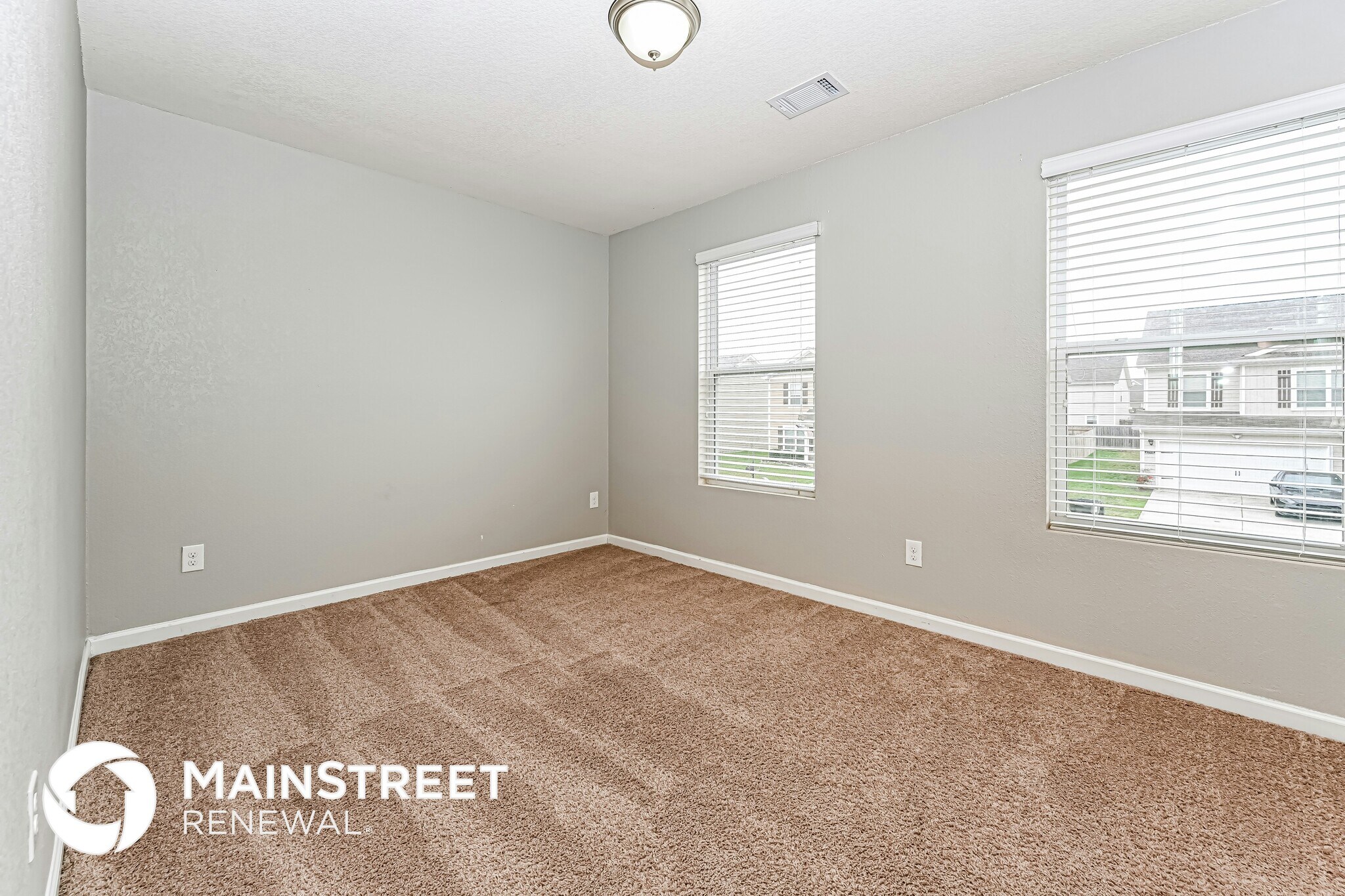 Building Photo - 2509 Queen Bee Dr