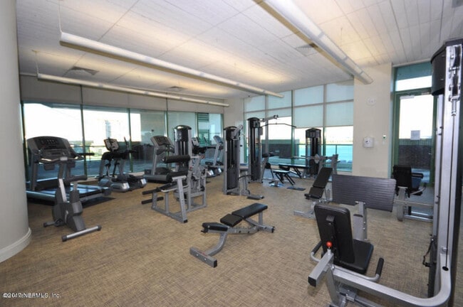 Building Photo - 1431 Riverplace Blvd