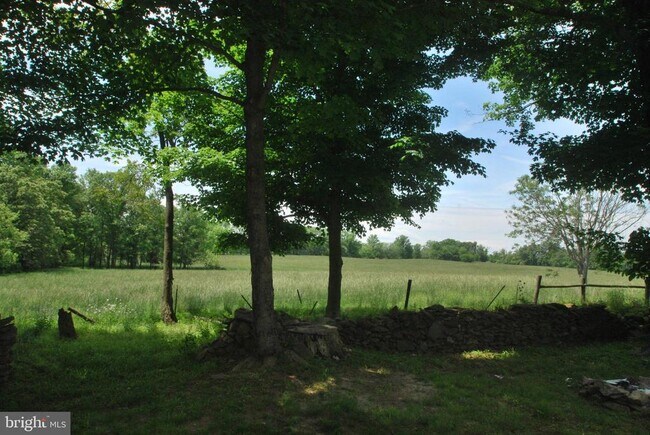 Building Photo - 23131 Oakham Farm Ln