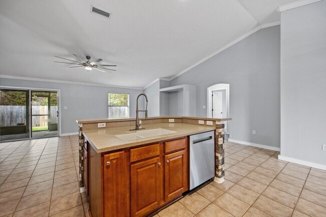 Building Photo - 7194 Blue Jack Dr