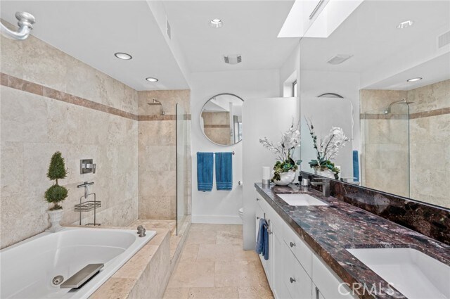 Building Photo - 3251 Rimcrest Cir