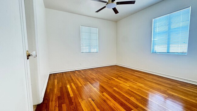 Building Photo - 3019 E Drachman St