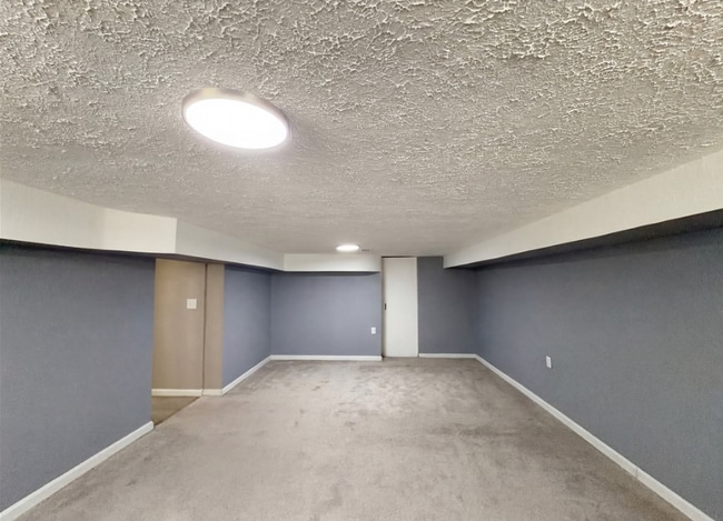 Building Photo - 18715 Libby Rd