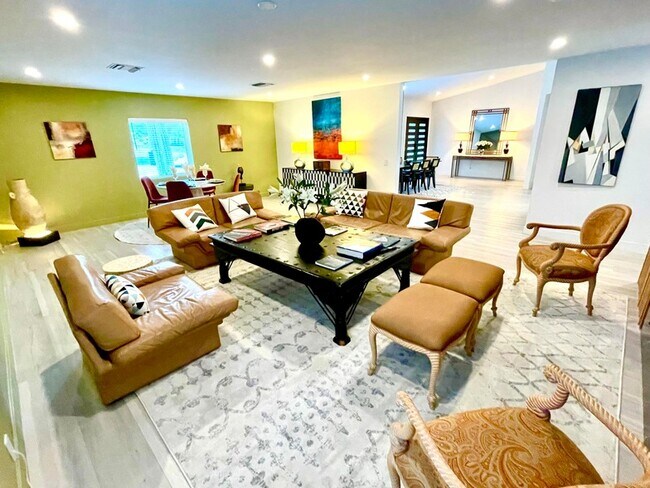 Building Photo - 2380 N Leonard Rd