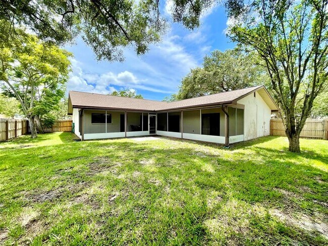 Building Photo - 3016 Oak Cove Dr