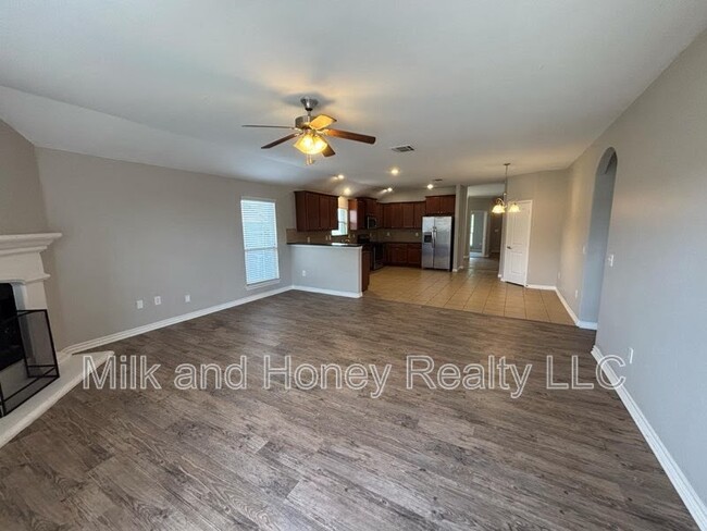 Building Photo - 8101 NW 105th St