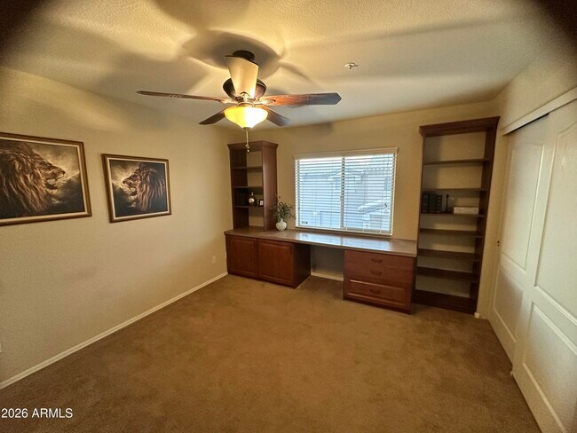 Building Photo - 8009 W Beck Ln