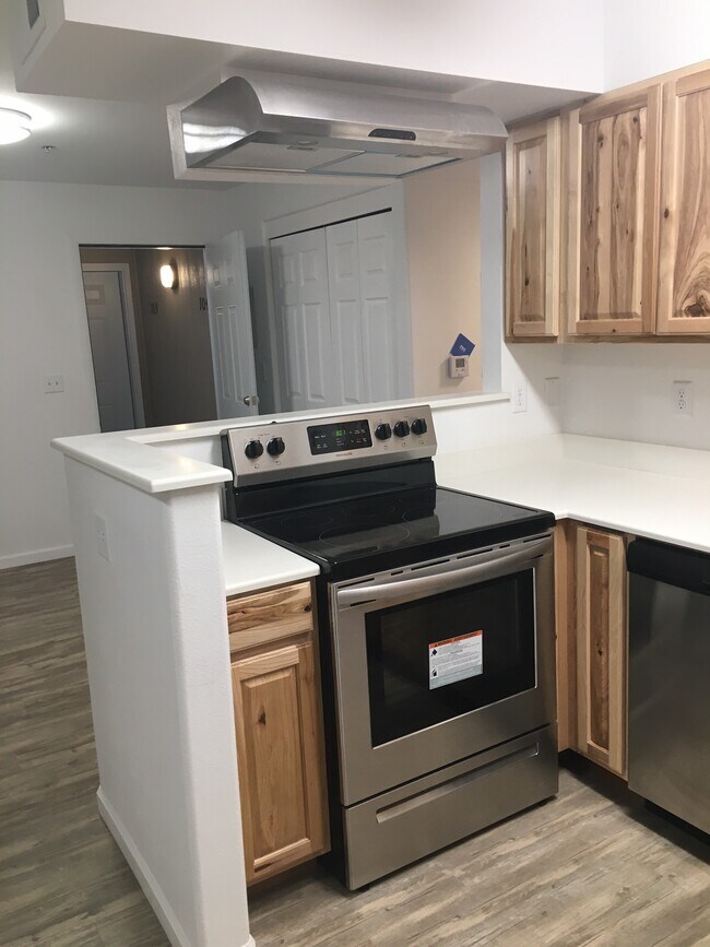 Self-cleaning oven - 10 Gentry Way