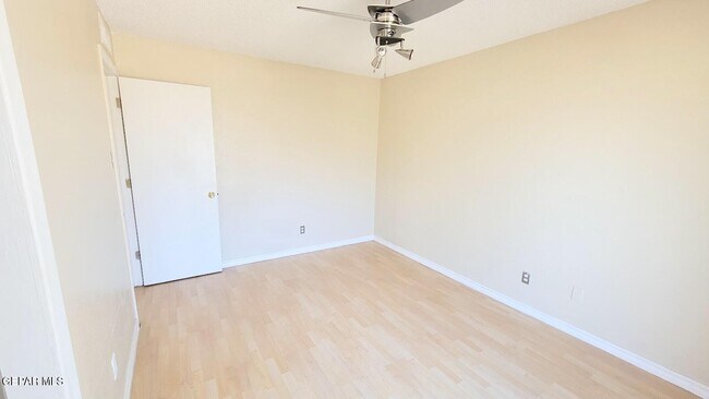 Building Photo - 6836 Orizaba Ave