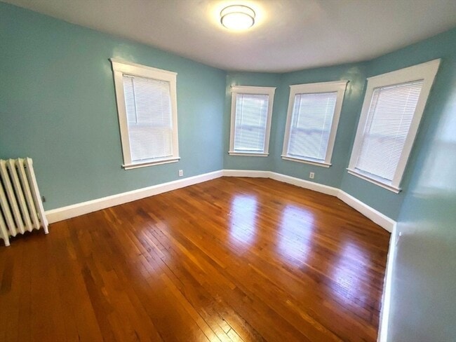 Building Photo - 32 Glenrose Rd