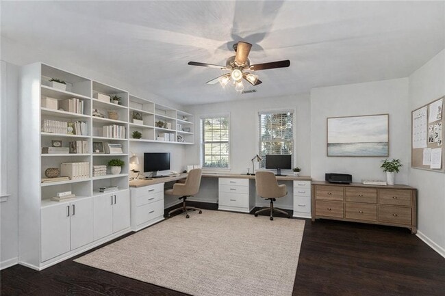 Building Photo - 2836 Broughton Ln SE