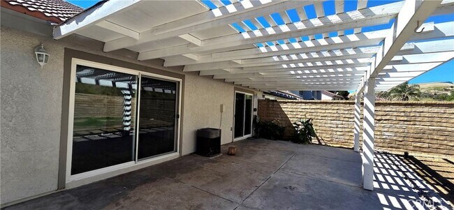 Building Photo - 15839 Ada St