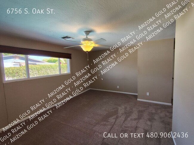 Building Photo - 6756 S Oak St