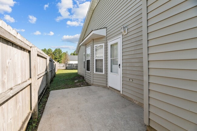 Building Photo - 146 Jer Mar Dr