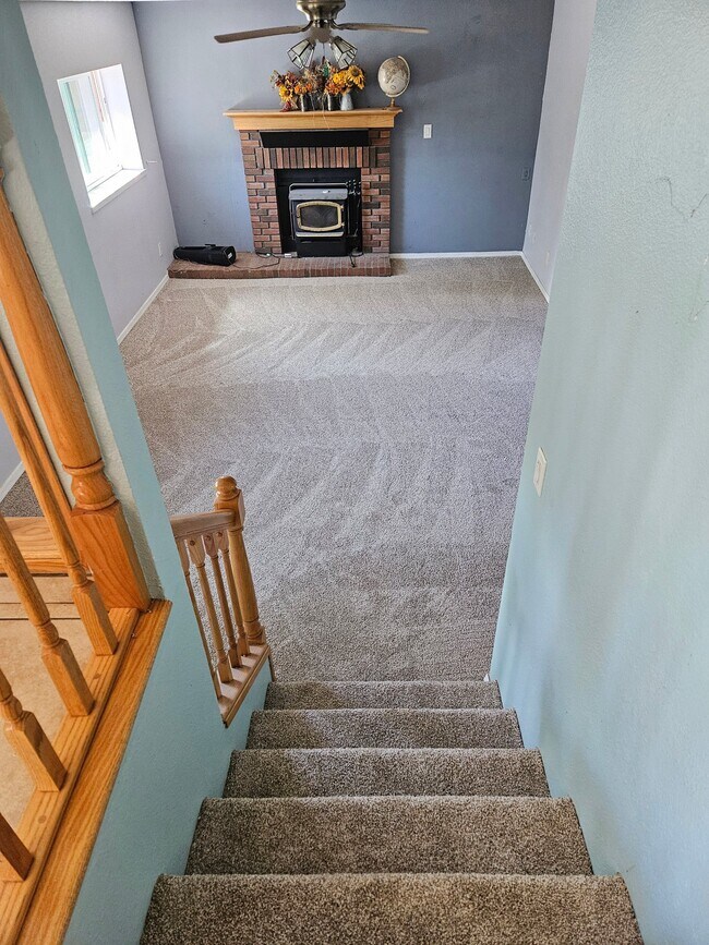 Building Photo - 3801 E Mallard Ln