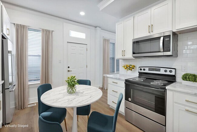 Building Photo - Renovated Home with 1st floor Study or Additional Bedroom