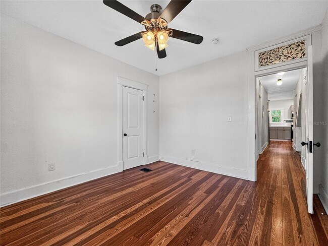 Building Photo - 1016 E Washington Ave