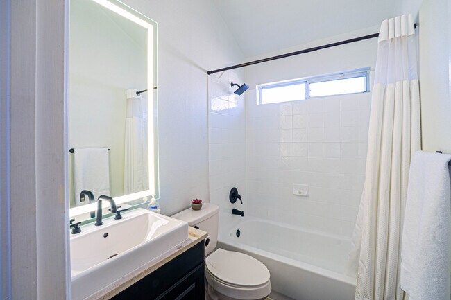 Building Photo - 301 Lienege Rene Ct