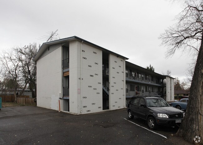 Building Photo - 500 Laporte Ave