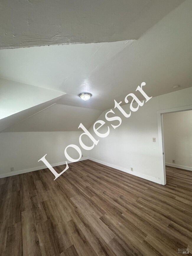 Building Photo - 302 Carolina St