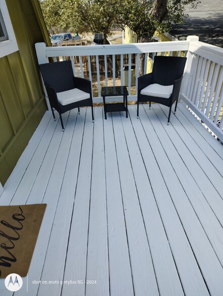 Building Photo - 119 S Rife St