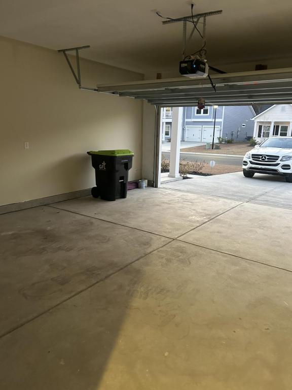 Building Photo - 748 Isle Verde Dr