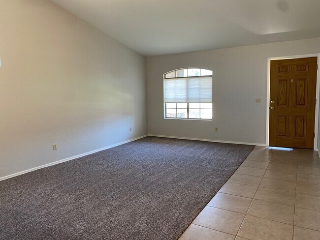 Building Photo - 2292 E Stottler Dr