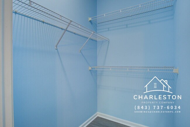 Building Photo - 45 Sycamore Ave