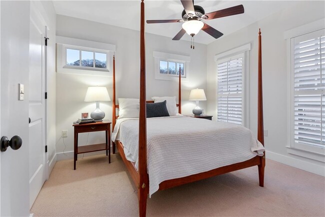 Building Photo - 1016 River Vista Drive