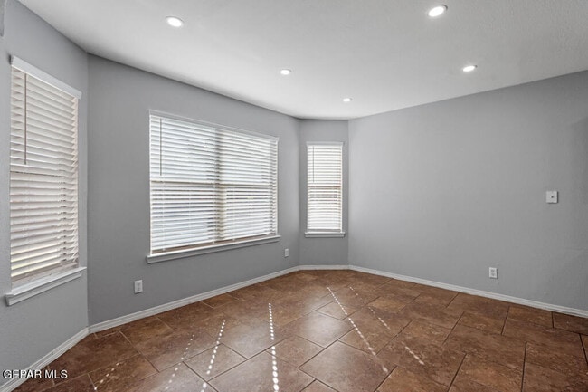 Building Photo - 454 Claiborne St