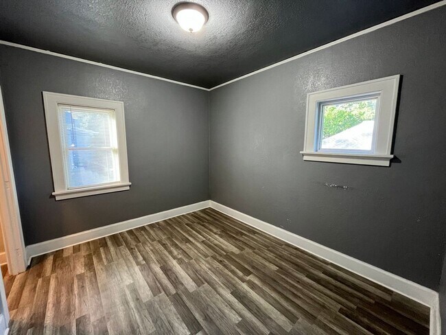 Building Photo - 3 Bed 1 Bath Single Family Home in Wausau