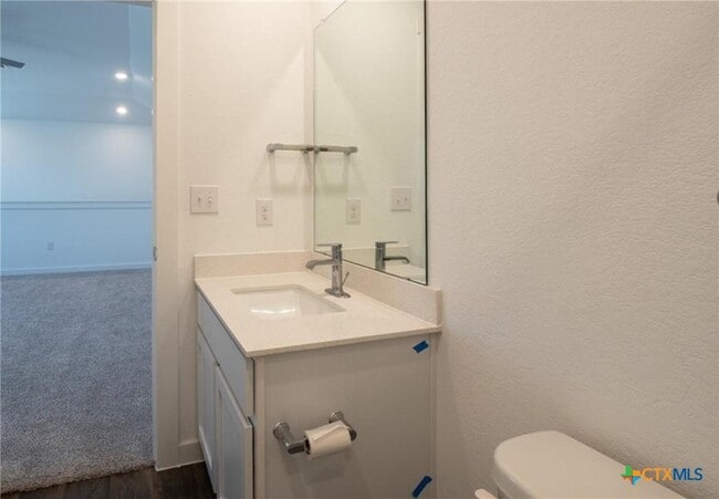 Building Photo - 14020 Neskar Dr