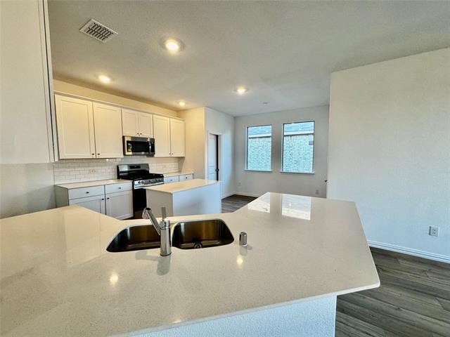Building Photo - 1016 Longleaf Ln