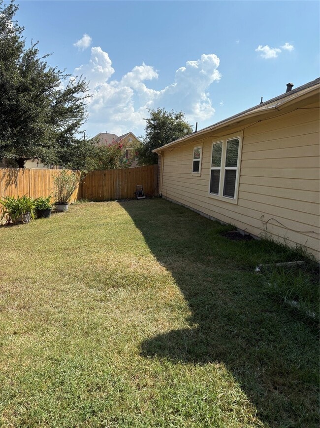 Building Photo - 5051 Dappled Grove Trail
