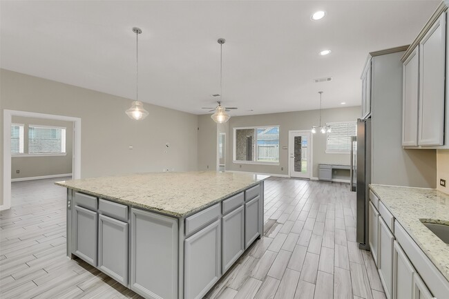 Building Photo - 31778 Twin Timbers Ln