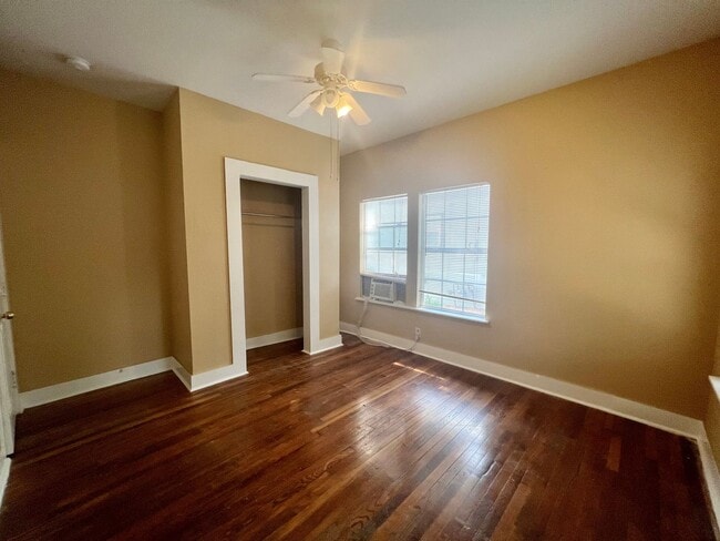 Building Photo - 1506 Schley Ave