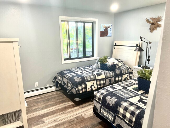 Building Photo - 21 Woodmere Ct