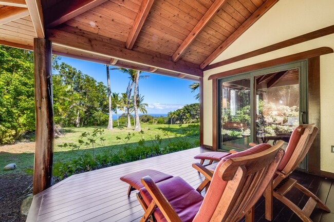 Building Photo - 275 Haumana Rd