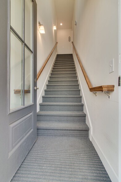 Building Photo - 1980 Carothers Rd