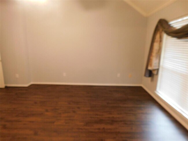 Building Photo - 4211 Creek Hollow Ln