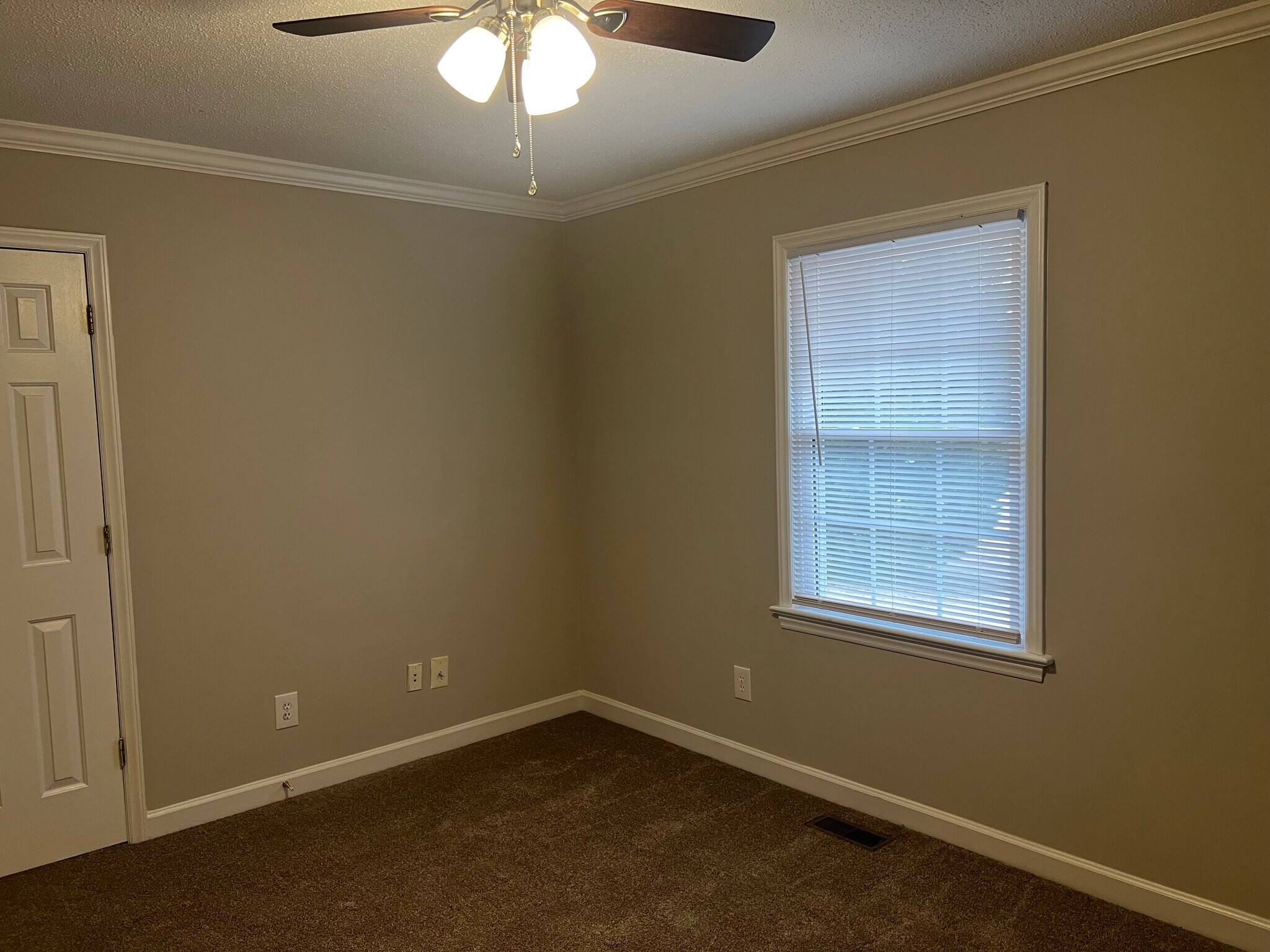 Building Photo - 2507 Saint Christopher Cir SW