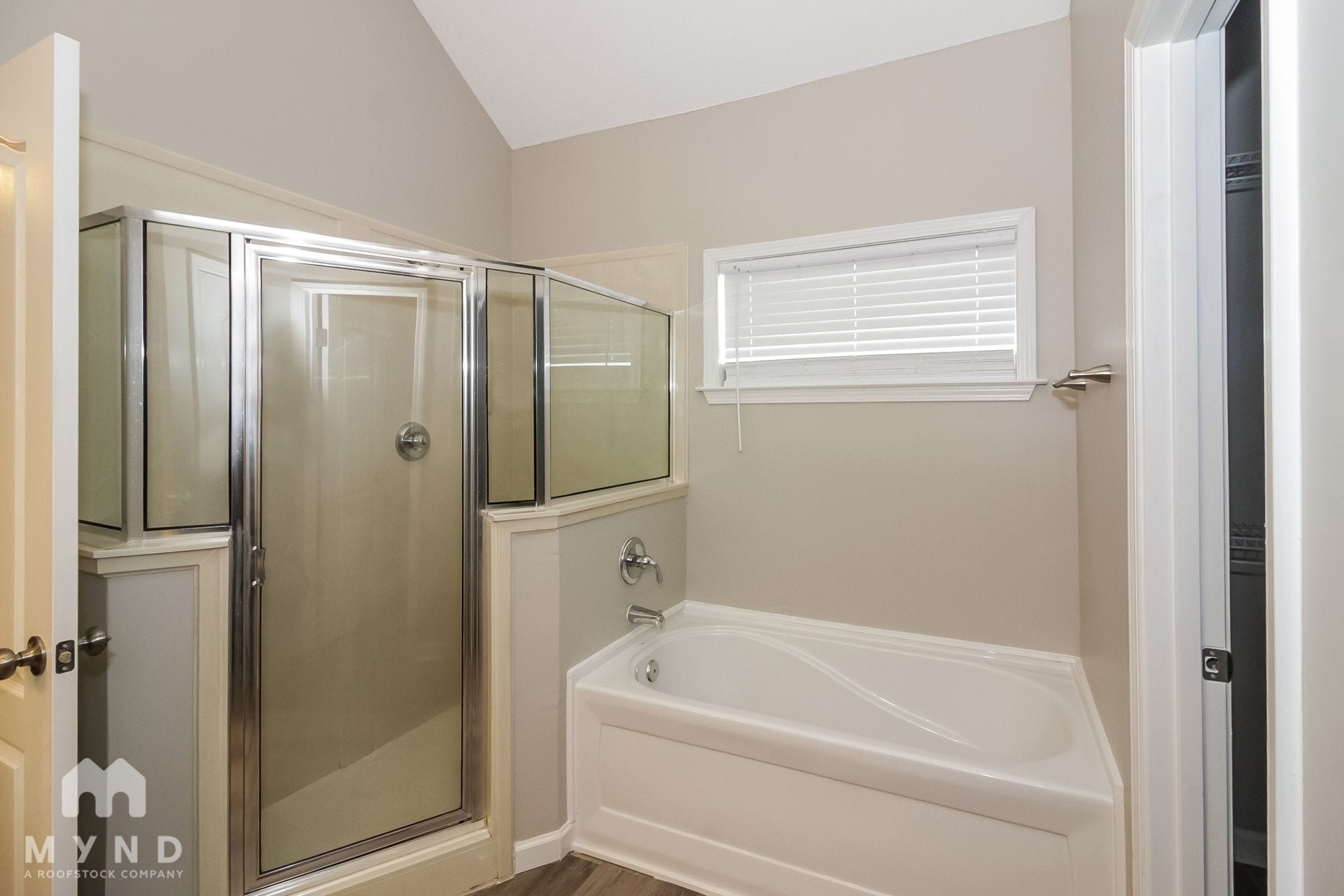 Building Photo - 10172 Lynham Dr