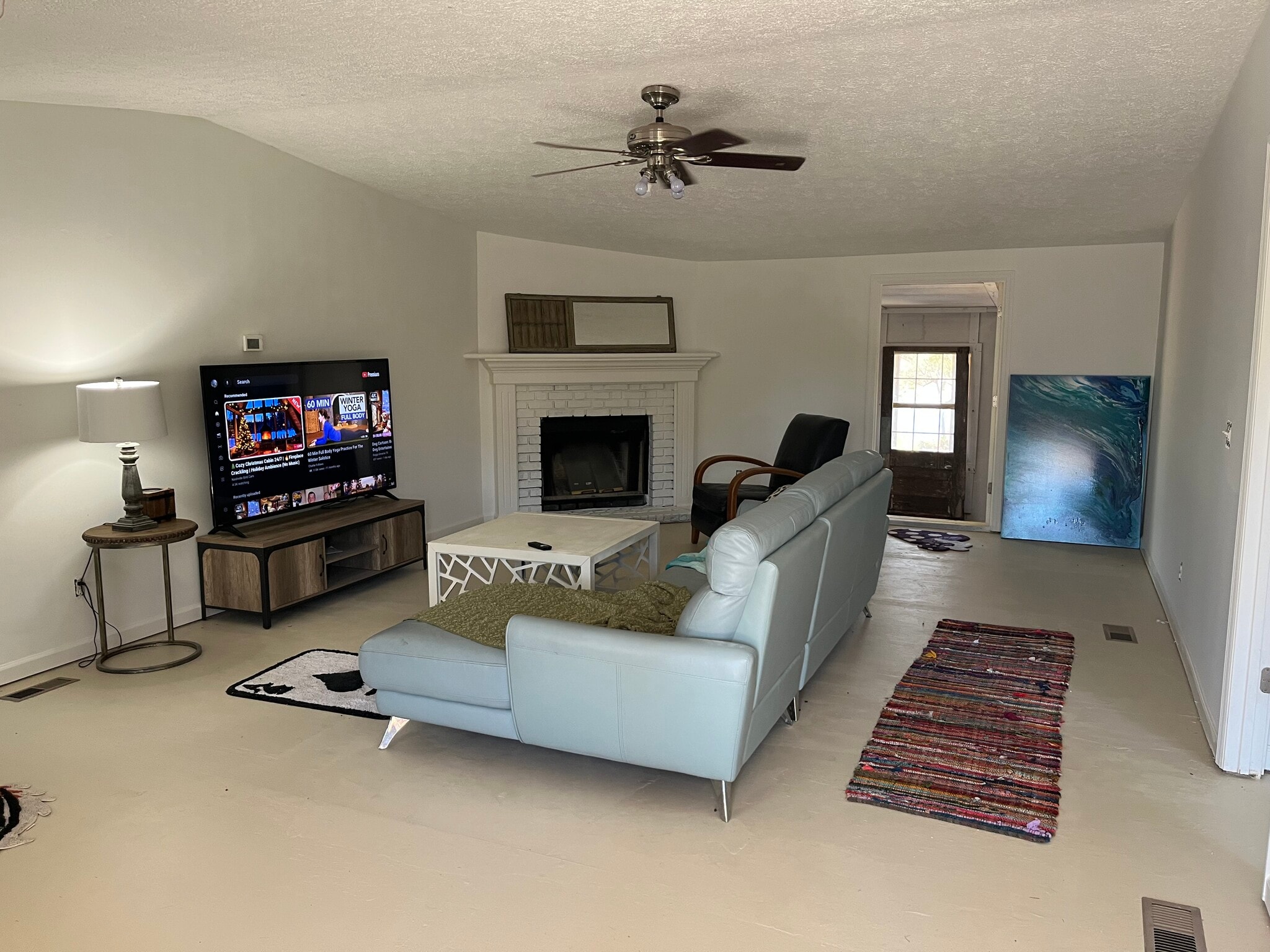 Building Photo - 2894 River Lake Dr