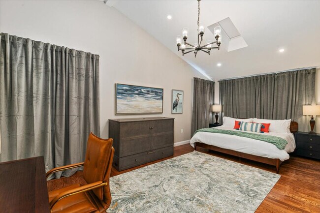 Building Photo - 17 Cedar Terrace