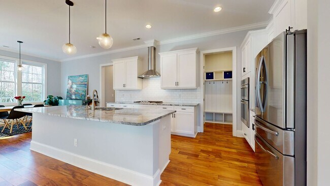 Building Photo - Luxury Home in gated Hampstead Community