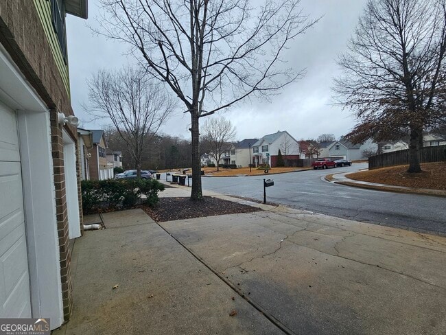 Building Photo - 206 Southwind Ln