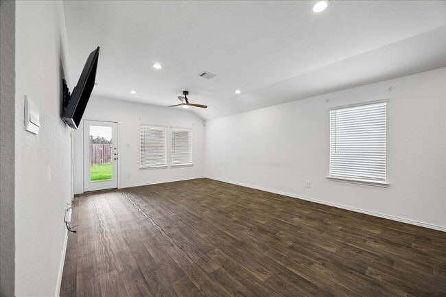 Building Photo - 16691 Lonely Pines Dr